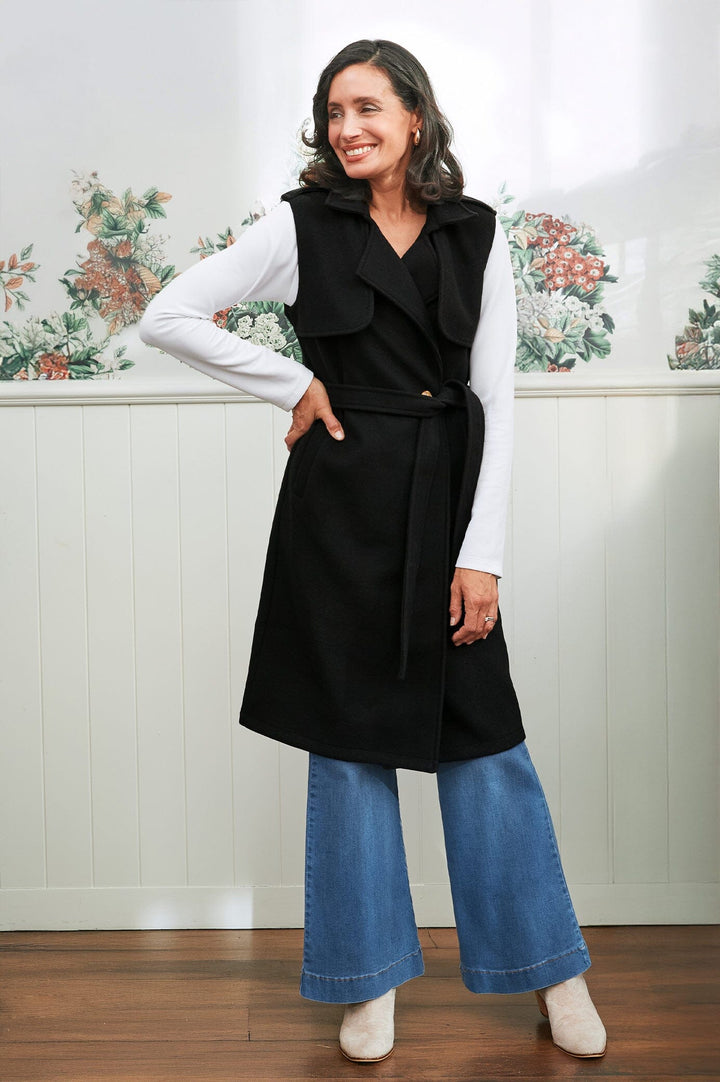 Tyra Sleeveless Jacket Black Jacket