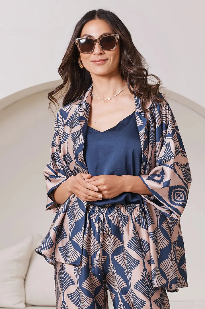 Tory Short Sleeve Collared Shirt Fan Print in Navy & Espresso Tops