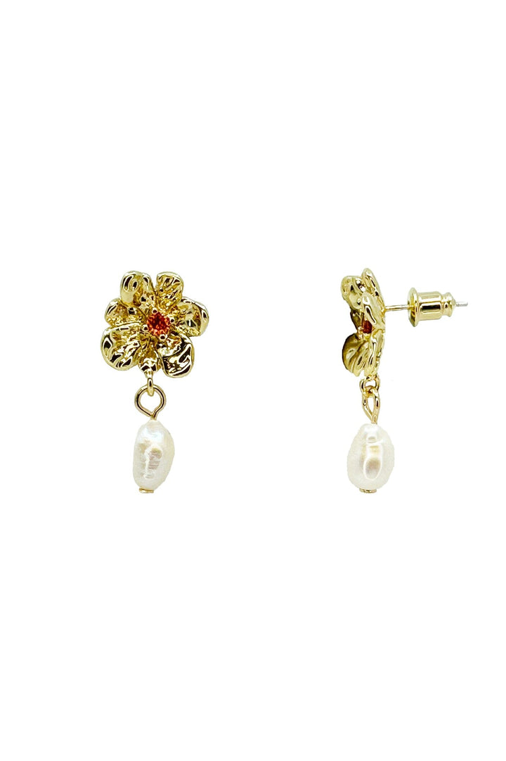 Reya Pearl Earrings Earrings