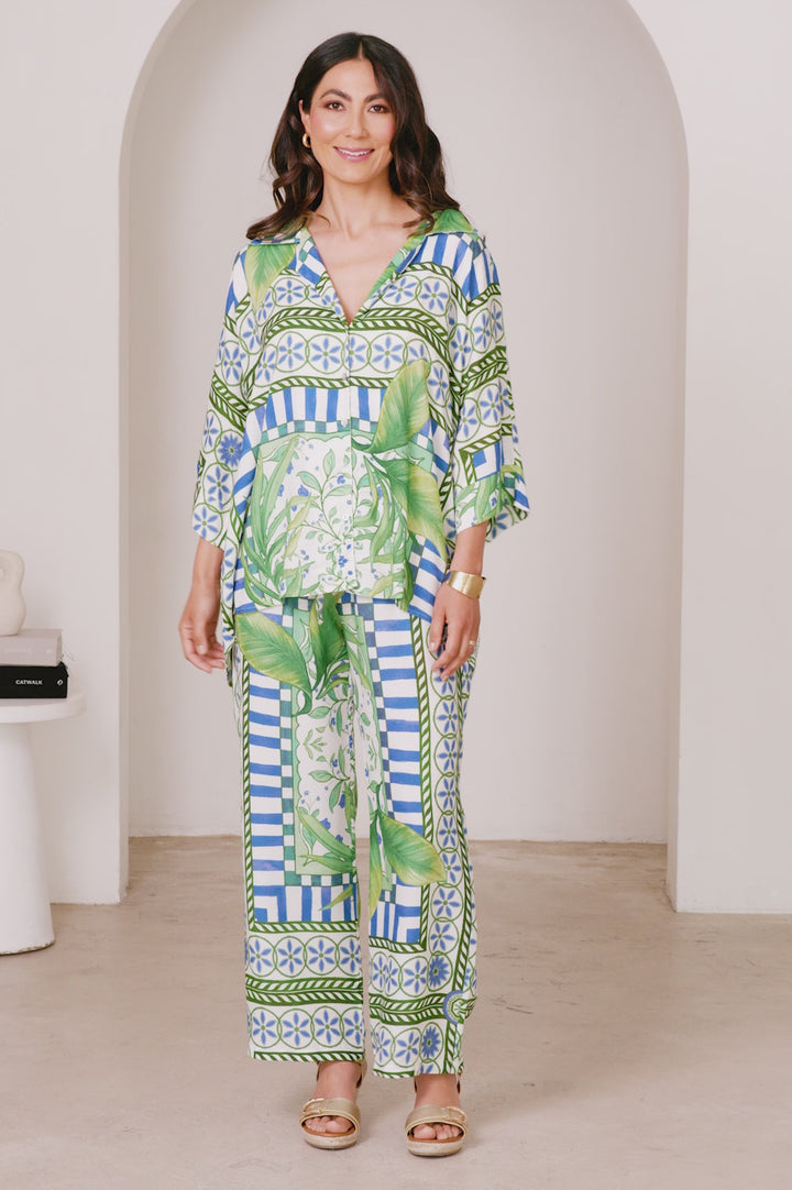 Tonya Set Emerald  product video by Carolina