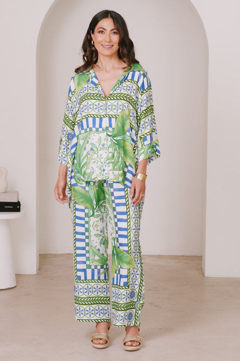 Tonya Set product video by Carolina