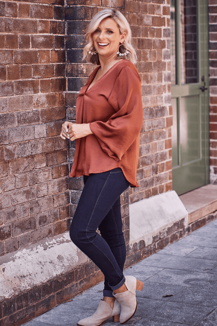 Charlotte V-Neck Long Sleeve Top Rust Tops