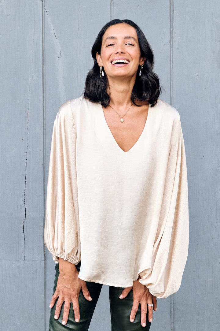 Sovana V-Neck Long Sleeve Top Light Gold Tops